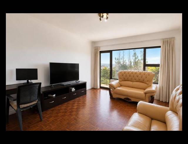 1 BEDROOM APARTMENT FOR SALE IN EDENVALE CENTRAL